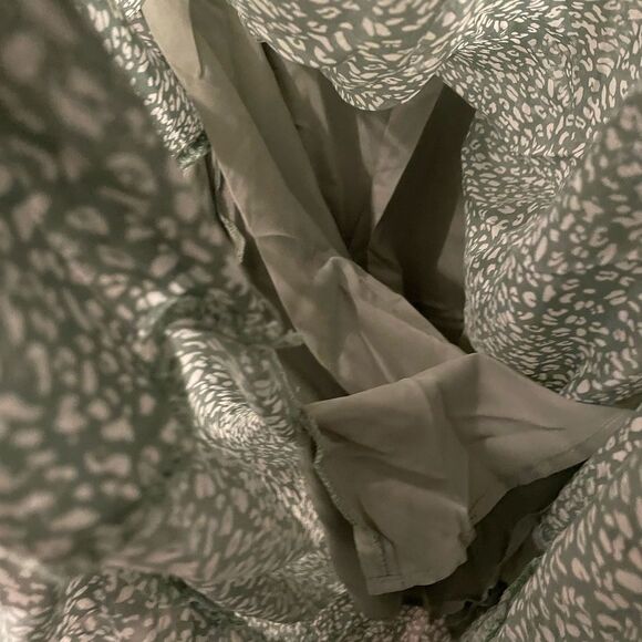 Ruffled Long Sleeve Green and White Dress - Picture 3 of 12